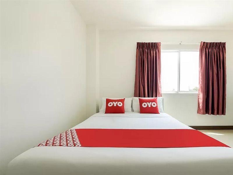 Oyo 350 Mae Saeng Place Si Racha Extérieur photo