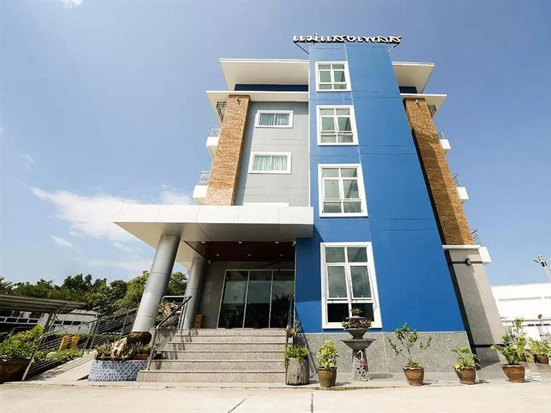 Oyo 350 Mae Saeng Place Si Racha Extérieur photo
