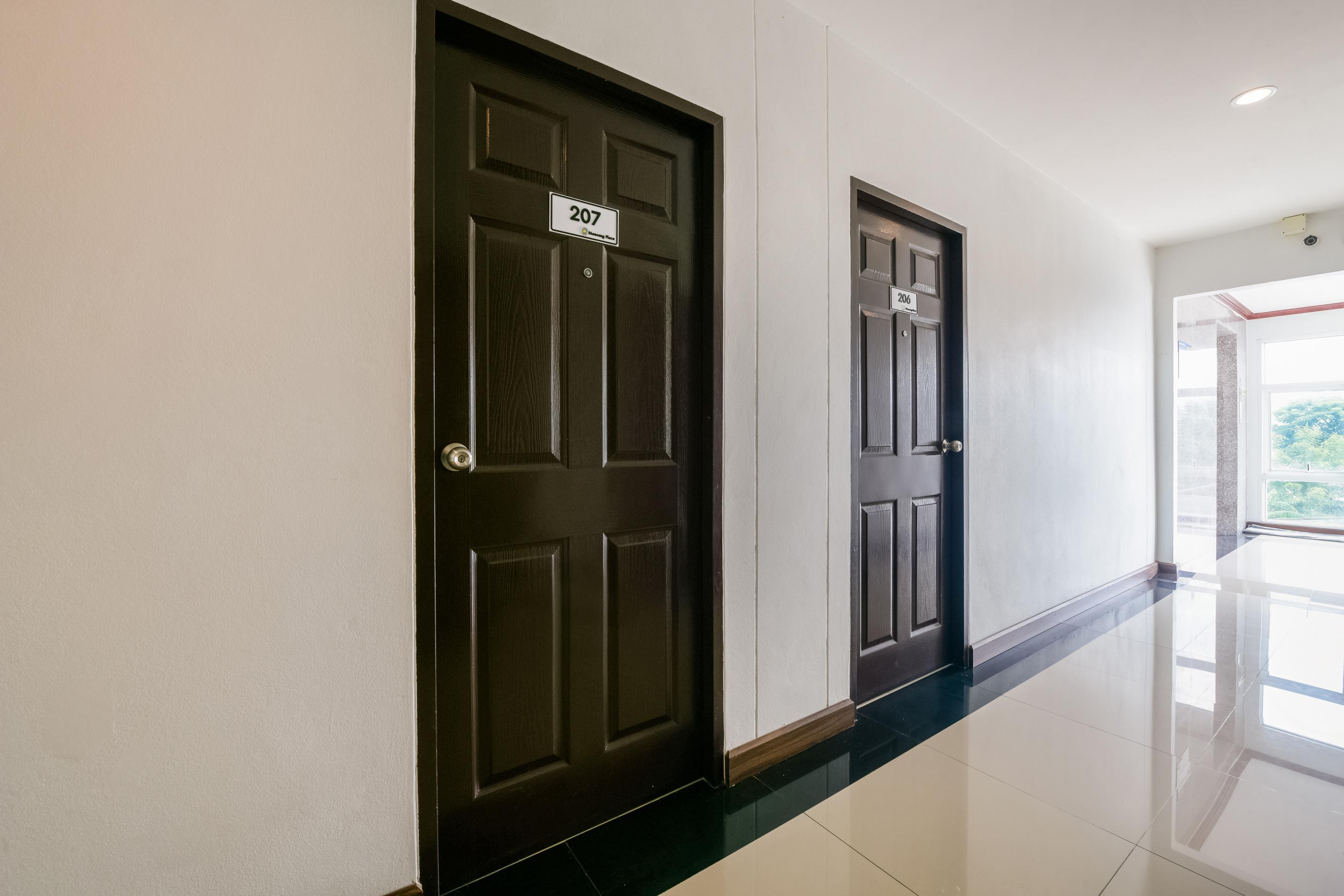 Oyo 350 Mae Saeng Place Si Racha Extérieur photo