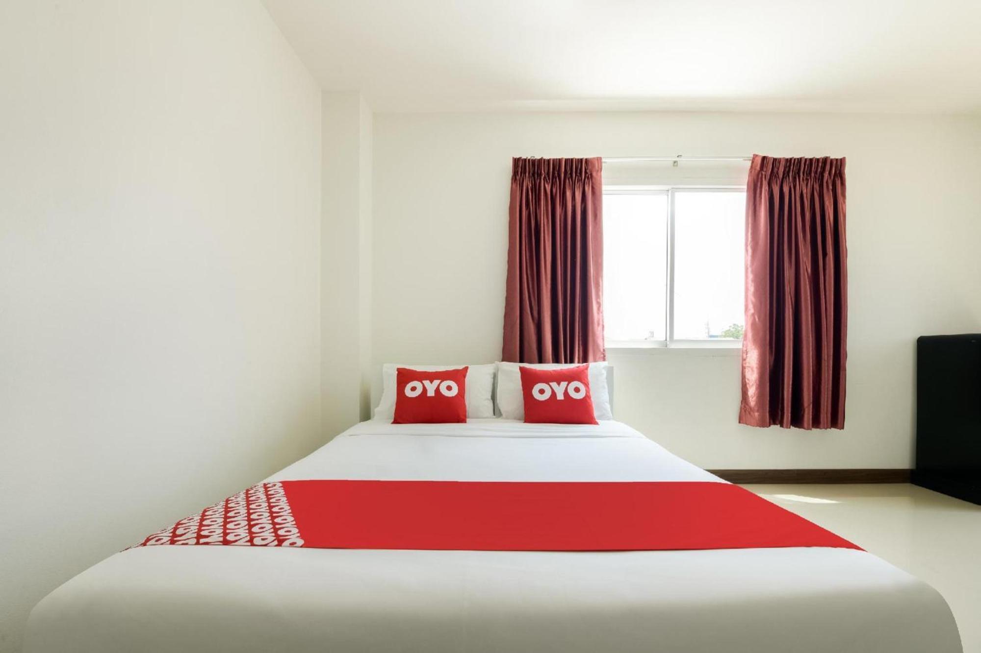 Oyo 350 Mae Saeng Place Si Racha Extérieur photo