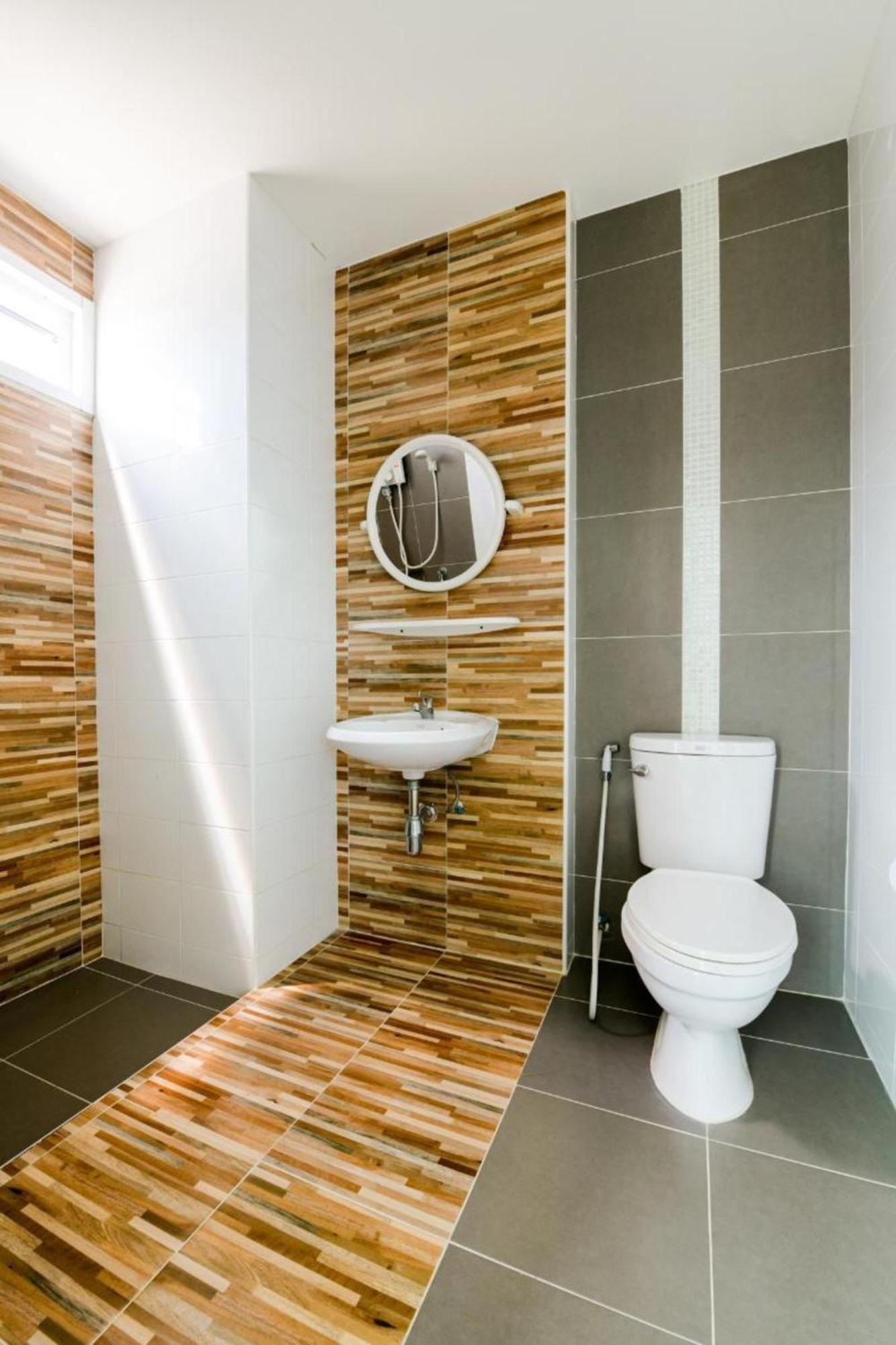 Oyo 350 Mae Saeng Place Si Racha Extérieur photo
